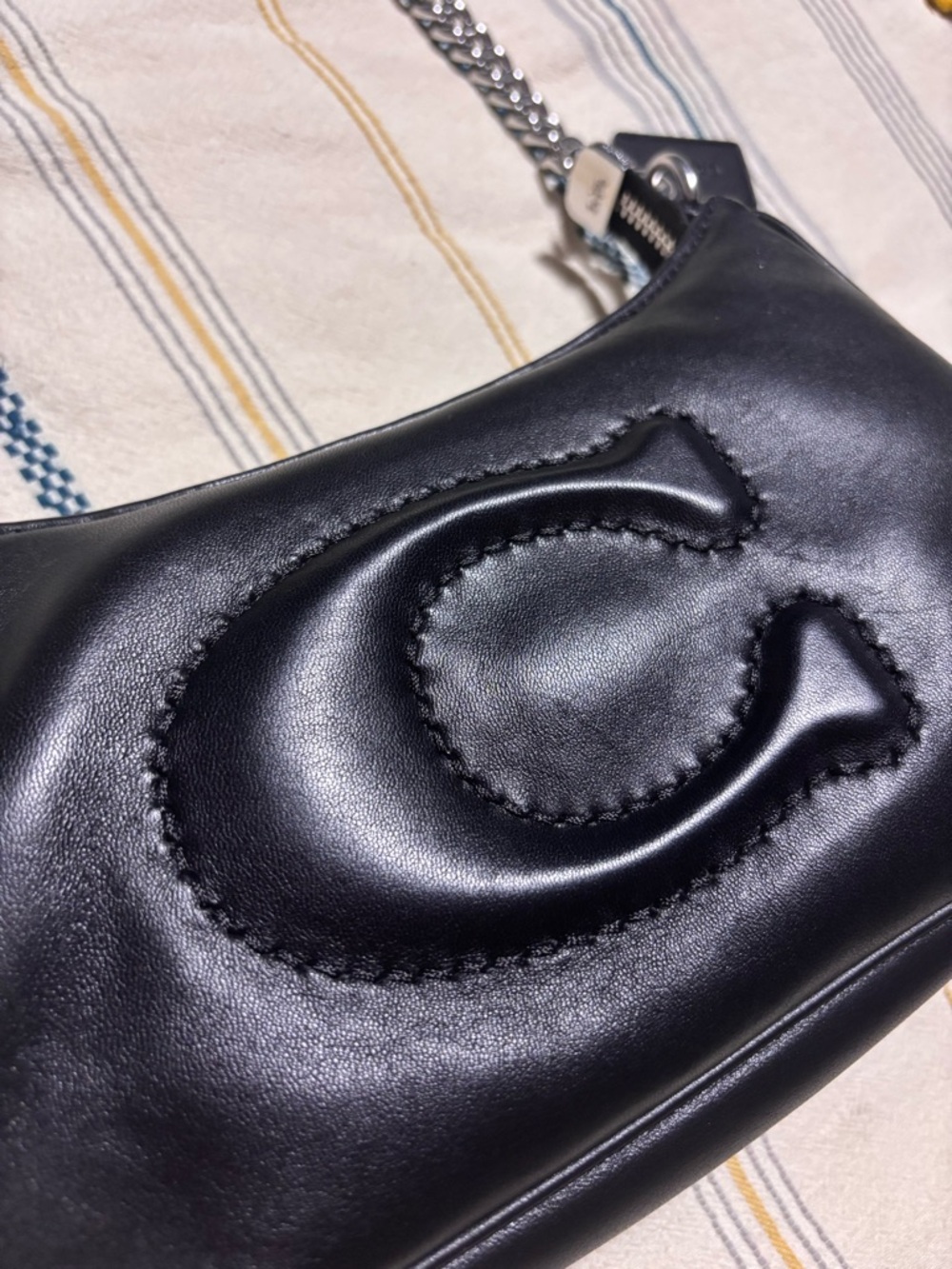 Coach Teri Shoulder Bag with Signature Quilting in black with silver hardware - Picture 2 of 11